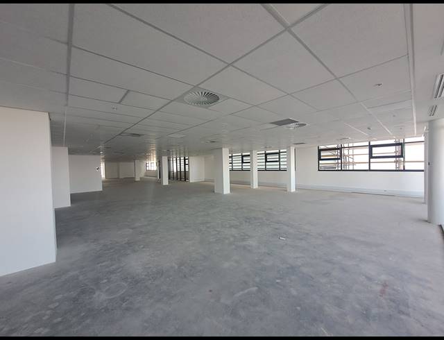 604M² OFFICE TO LET IN ILLOVO